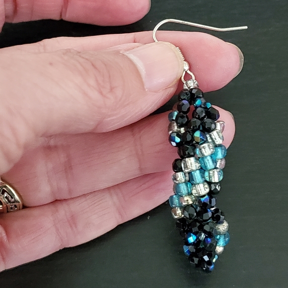 Glass Beads Dangle Earrings - Picture 3 of 4